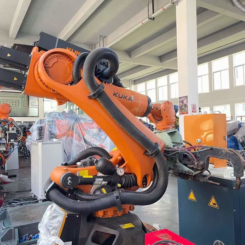 Instalação de parede Usados robôs KUKA com 6 eixos e IP 65 Segurança capacidade de carga super 210kg!