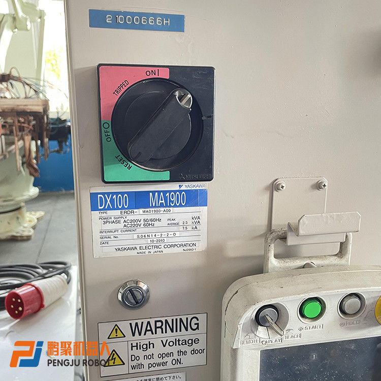 Automação industrial tornada possível com robôs usados YASKAWA Programação de smartphones Descubra o Yaskawa MA1400: Precision - Driven Welding Redefined e USB Interface
