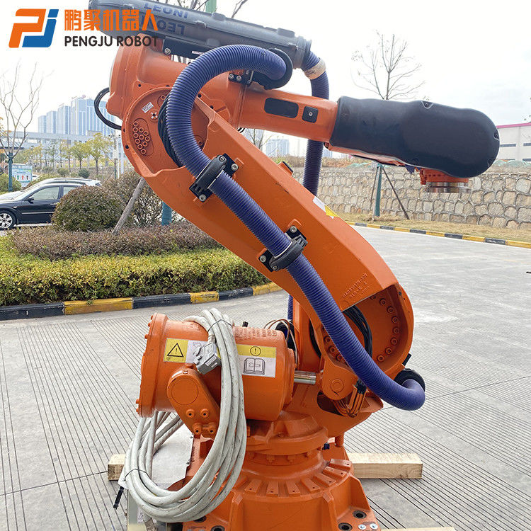Robôs usados industriais ABB6640-235/2.55 de ABB para a soldadura de ponto que segura Palletizing