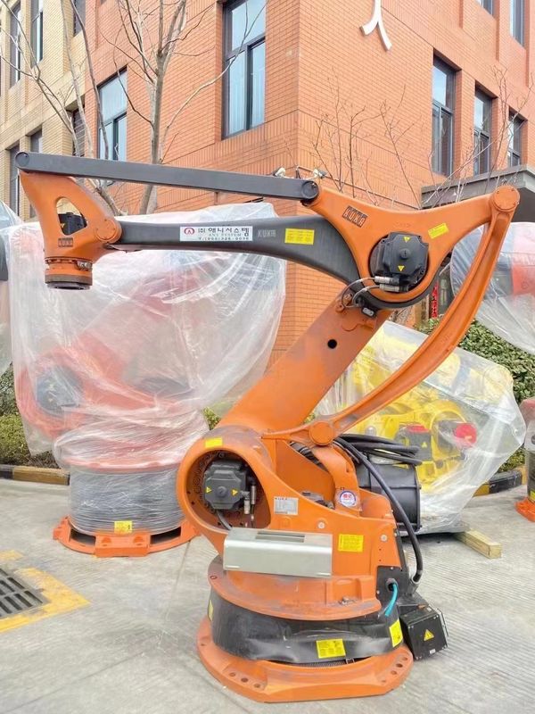 Robô Palletizing da linha central de Kuka KR100-2PA quatro com o período de braço da carga 500kg de 3200mm