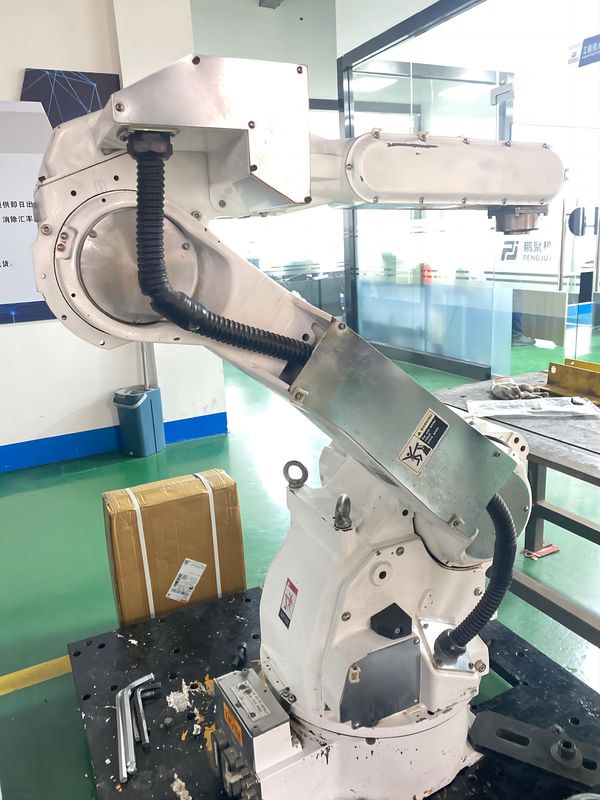 XRC Usado Braço Robótico Carga 20kg Yaskawa CR20 Robôs de Sala Limpa, Robôs de Manuseio de Materiais, Robôs Pick and Place