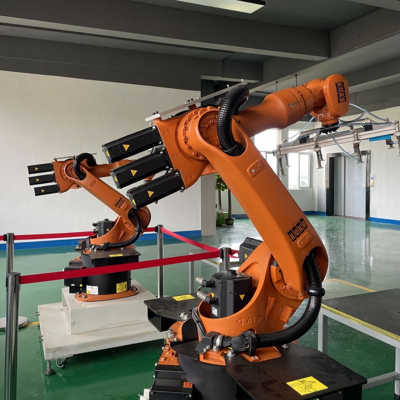 1611mm Reach Palletizing Robot Equipamento de automação montado no chão, robôs de soldagem de núcleo de fluxo, robôs de carregamento de máquinas