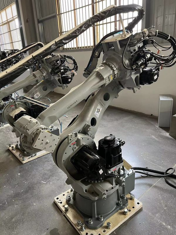 MH50 Robôs YASKAWA usados ±0,07 mm Repetitividade para remoção e corte de materiais