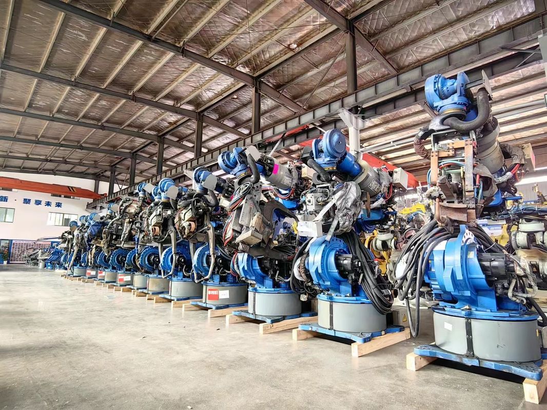 Máquina automática de soldagem de pontos de bateria rápida e precisa ES200D Robot Yaskawa ES200D para soldagem, manuseio e paletização