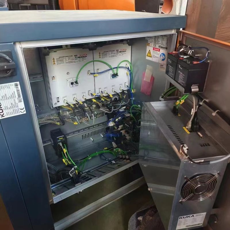 ± 0,06 mm Repetitividade C4 Braço de robô de injecção para solução de arco de robô industrial de automação de produção rápida e precisa