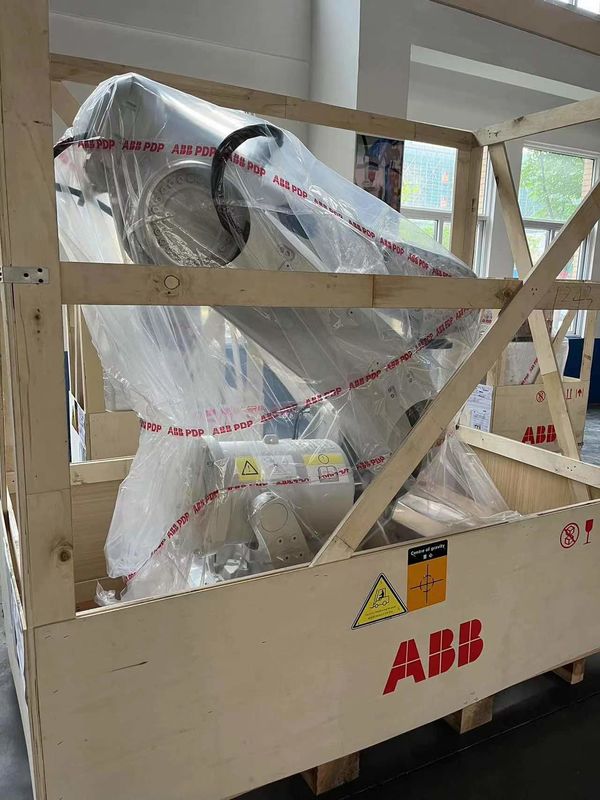 NOVA ABB IRB 4600-60 / 2.05 M2004 Peças de carga, Mecanismo de manipulação de máquinas Medida de carga útil 60 kg