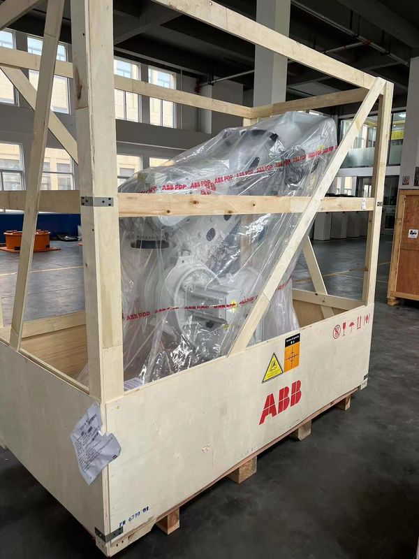 NOVA ABB IRB 4600-60 / 2.05 M2004 Peças de carga, Mecanismo de manipulação de máquinas Medida de carga útil 60 kg