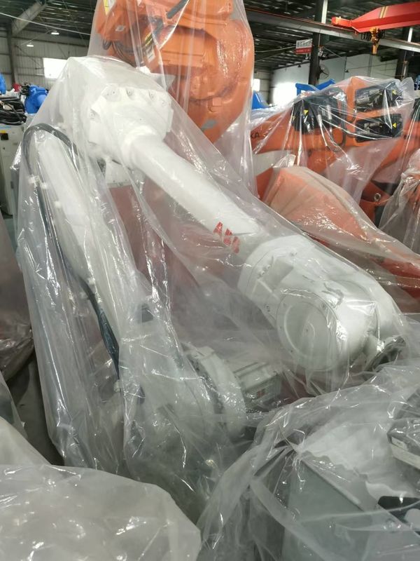 ABB IRB 4600-40/2.05 IP67 6 eixos 40 kg de carga útil média Robô ABB para aplicações de depuração e colocação de máquinas.