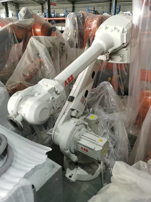Robôs ABB Usados 6 Eixo Braço Robótico IRB 4600-40/2.55 Com alcance de 2550 mm e capacidade de carga útil de 40 kg para soldagem, montagem, corte, distribuição e torneamento de máquinas