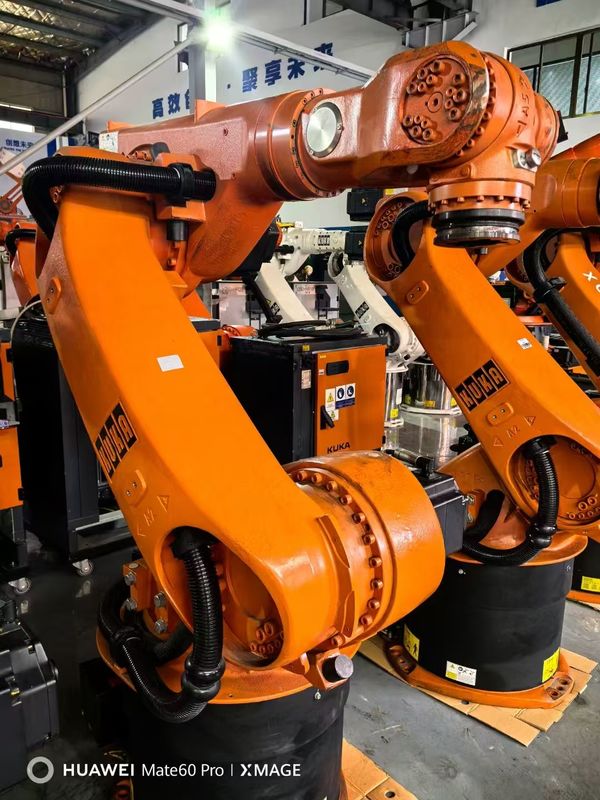 Controlador KRC4 Incluído Robôs KUKA usados KR60-3 60kg Carga útil 2033mm Alcance para carga Manuseio Corte e montagem