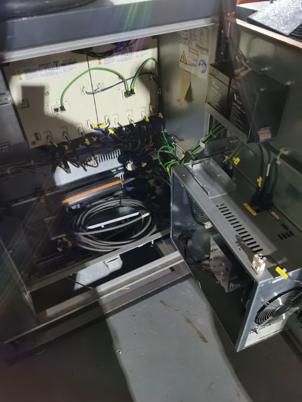 Controlador KRC4 Incluído Robôs KUKA usados KR60-3 60kg Carga útil 2033mm Alcance para carga Manuseio Corte e montagem
