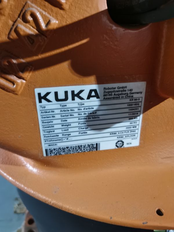 2033 mm alcance KUKA KR60-3 60KG carga útil robôs KUKA usados para manuseio de material e coleta