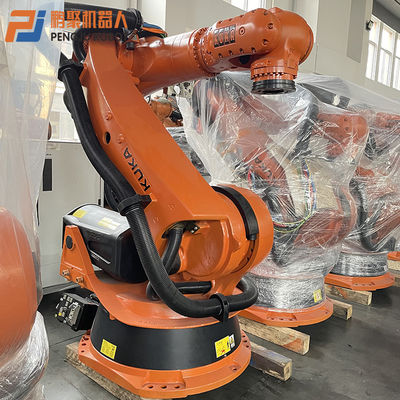 Peças de automóvel usadas do robô KR210 de KUKA que seguram o armário de controle Palletizing do C2 do braço do robô
