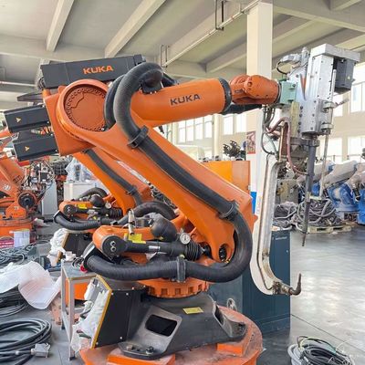 Braço robótico usado industrial KUKA KR210 de 6 linhas centrais para Palletizing de solda