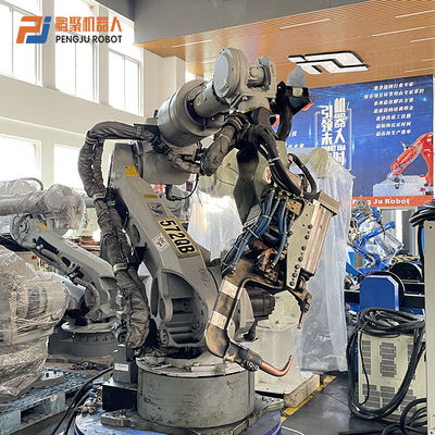Soldadura de ponto usada que segura o robô Palletizing Yaskawa ES165N do saco