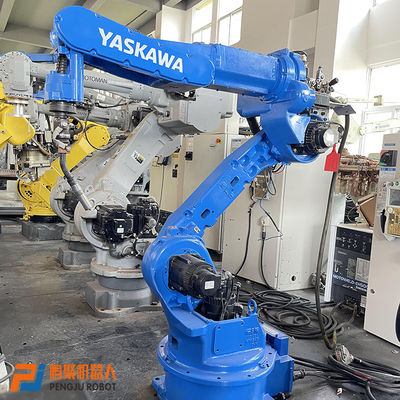 A linha central 7 usou a picareta de Yaskawa MA1900 e o robô industriais de solda do lugar