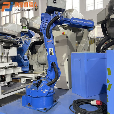 A linha central 6 usou robôs de pintura industriais dos robôs MH6 de YASKAWA