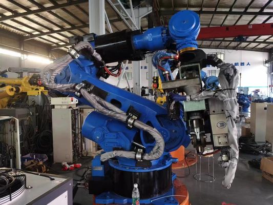 Robô de Soldadura de Pontos de 200 kg com alcance de 2650 mm e tecnologia avançada ES200D Atue agora! Yaskawa ES200D - Tudo-em-Uma Solução para Aplicações Industriais Sem Secções da Soldadura ao Moagem