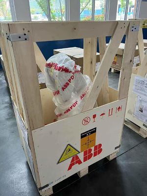NOVA ABB IRB 1200 (5/0.9), 5kg de carga útil, IRB 1200-7/0.7, Manuseio de peças, Polir, Medir, Montar peças