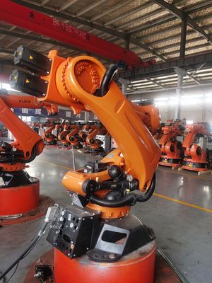 KUKA KR240 R2700 Prime KRC4 Controlador Robô de paletização de 6 eixos A combinação perfeita 2700mm alcança 240kg de carga útil