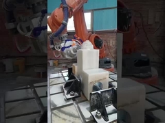 3d usado que imprime o robô de Kuka que segura KUKA Palletizing KR210